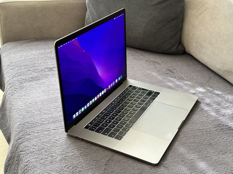 Отличен 15.4’ Core i9/32GB Ram/Macbook Pro 15’ 2019/1TB SSD/Radeon 4GB