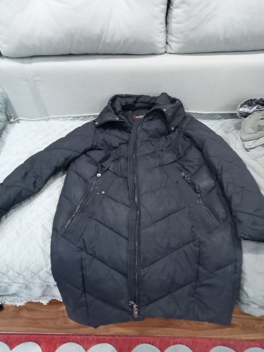 Продам женские демосезонные куртки,пальто.