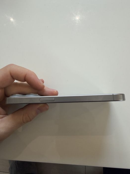 İphone 15 pro grey
