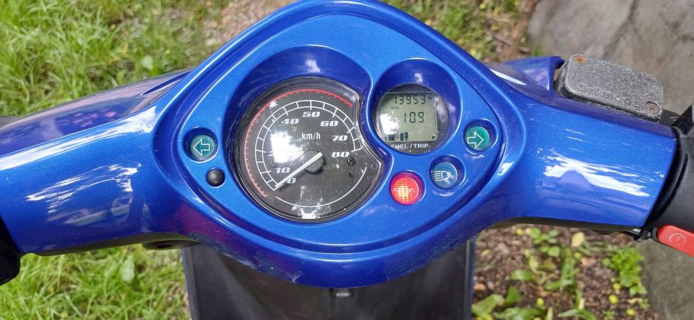 Scuter Yamaha Jog 50 / adus recent in tara