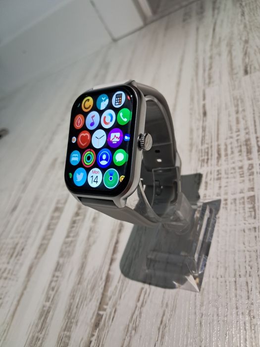 PROMOTIE Smartwatch asemanator cu Applewatch
