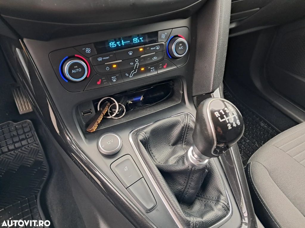 Vand Ford Focus 2018