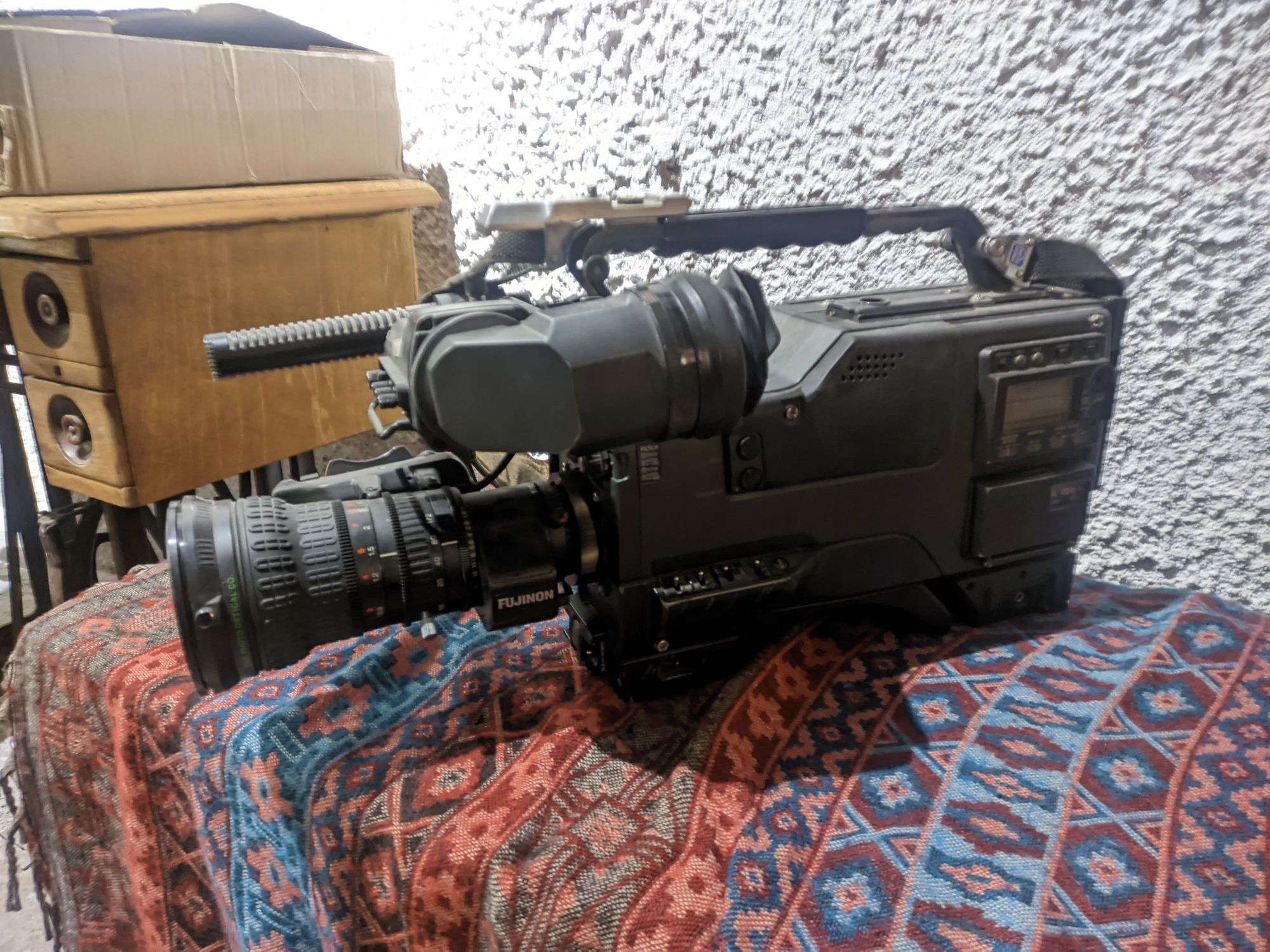 Видеокамера Sony Betacam BW300AP