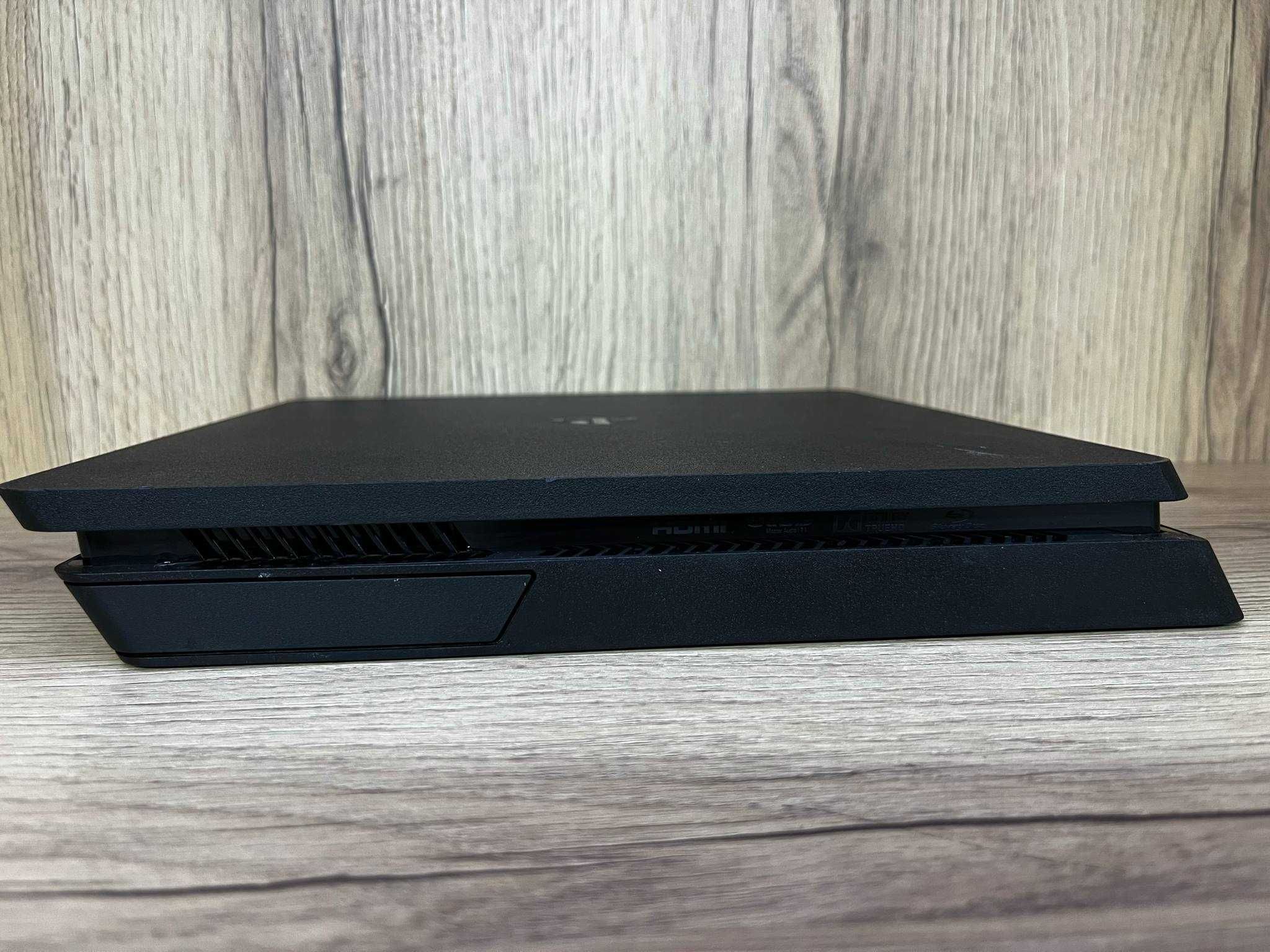 Конзола Playstation 4 -  CUH2216A