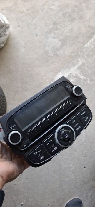 Продам магнитолу от спарка 4 позиции.состояние хорошое.фото реалное