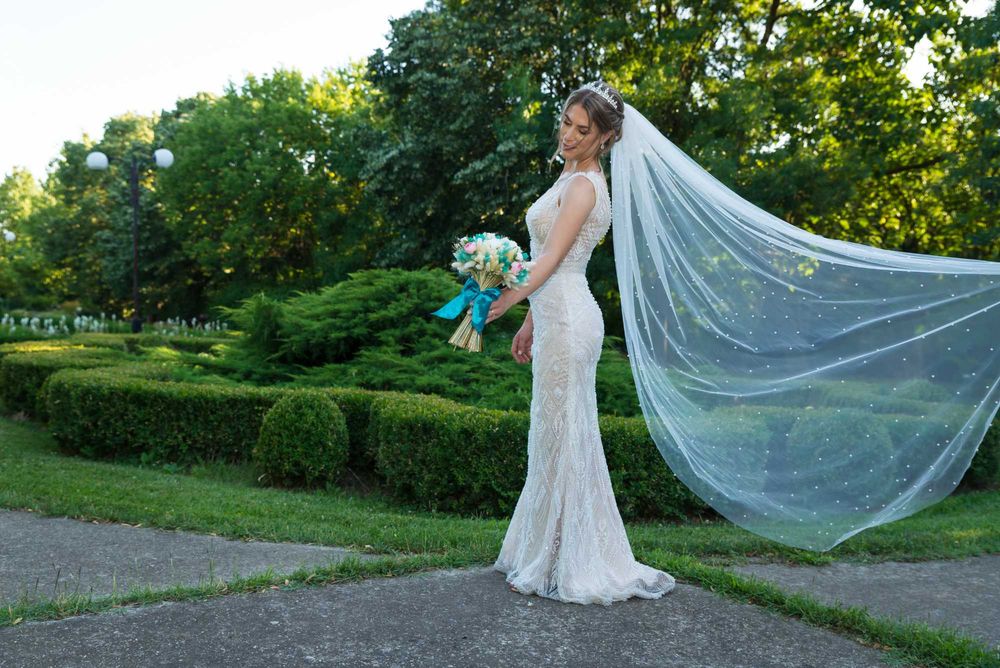 Rochie de mireasa cu trena detasabila