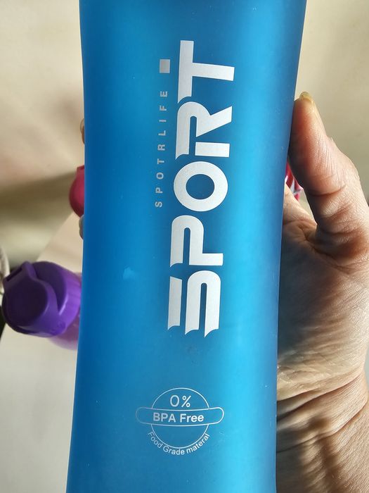 Нови шишета (бутилки) за вода, термочаша и четка за шишета, от 2.50 лв