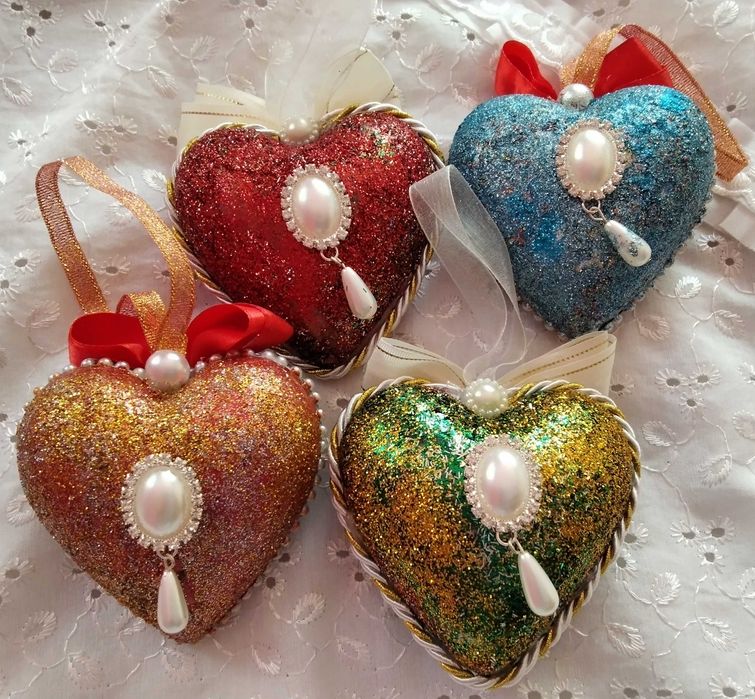 Ръчно изработени коледни украшения