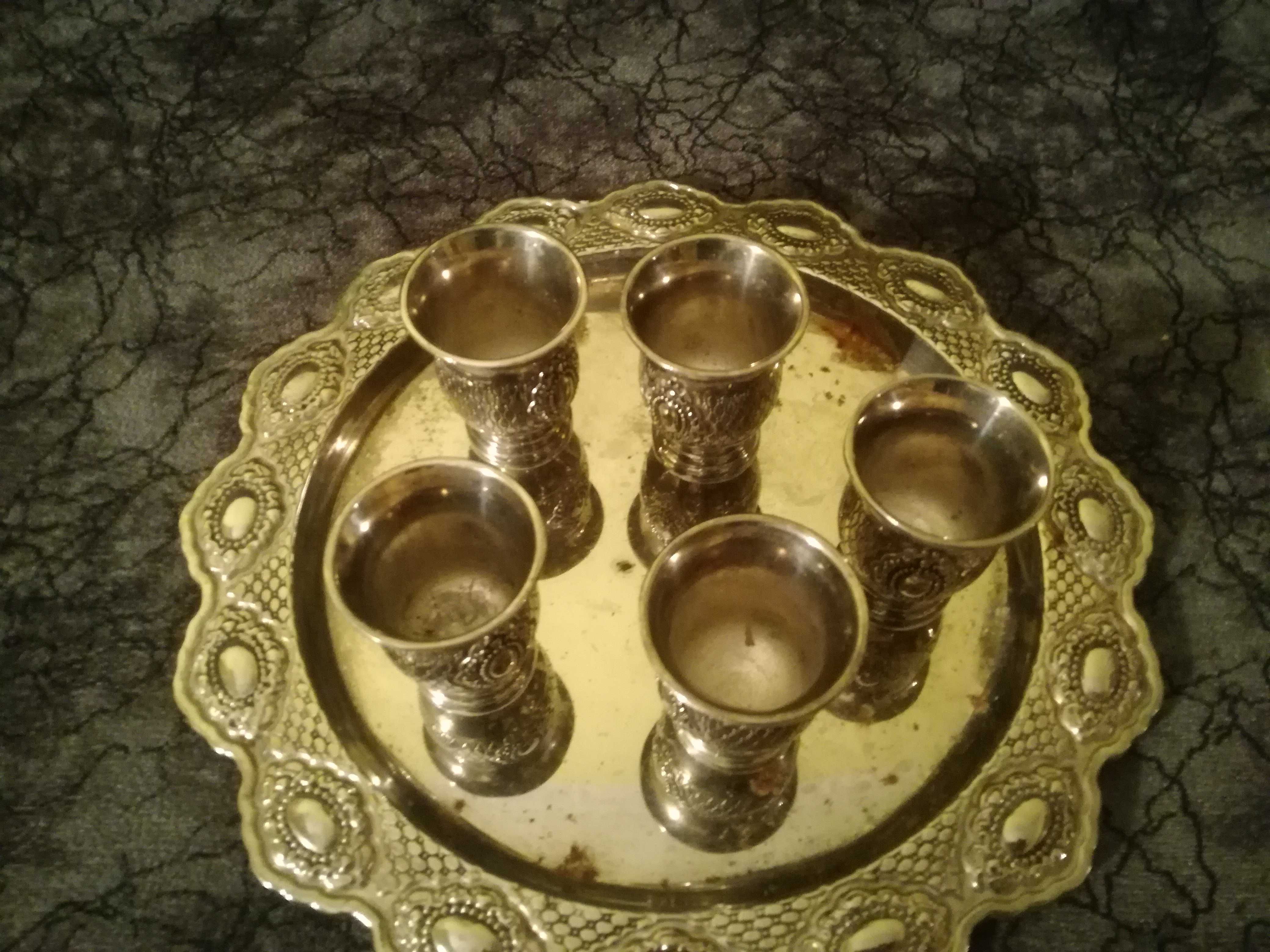 старинен метален сервиз за кафе