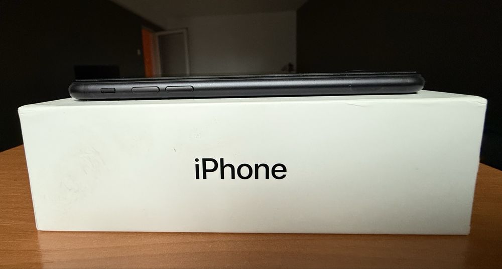 Vand iPhone SE 2 128 GB