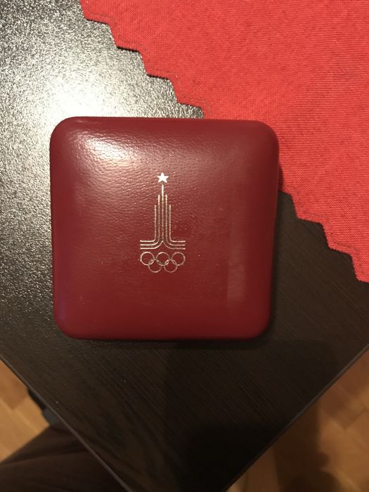 УНИКАЛЕН ПОЛУ-НОВ Комплект за колекци. на Фотоапарат ZENIT-E+аксесоари