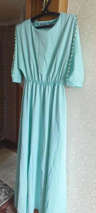 Продам платье , цвет мята