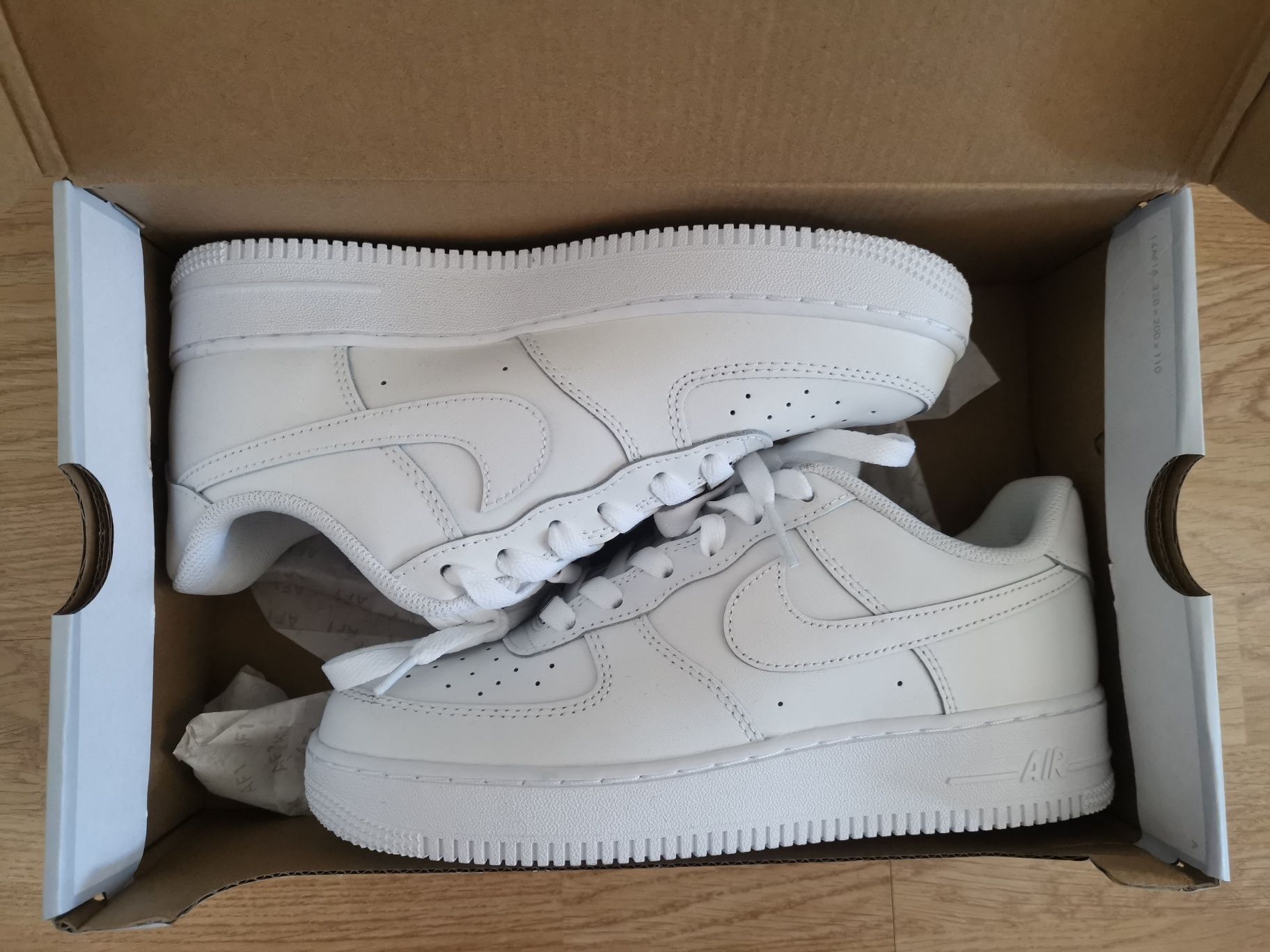 Чисто нови! Оригинални маратонки Nike Air Force 1 EU 39