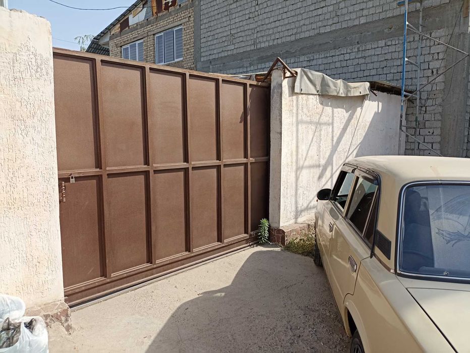 Домробад,4 ком участок 2 сотки