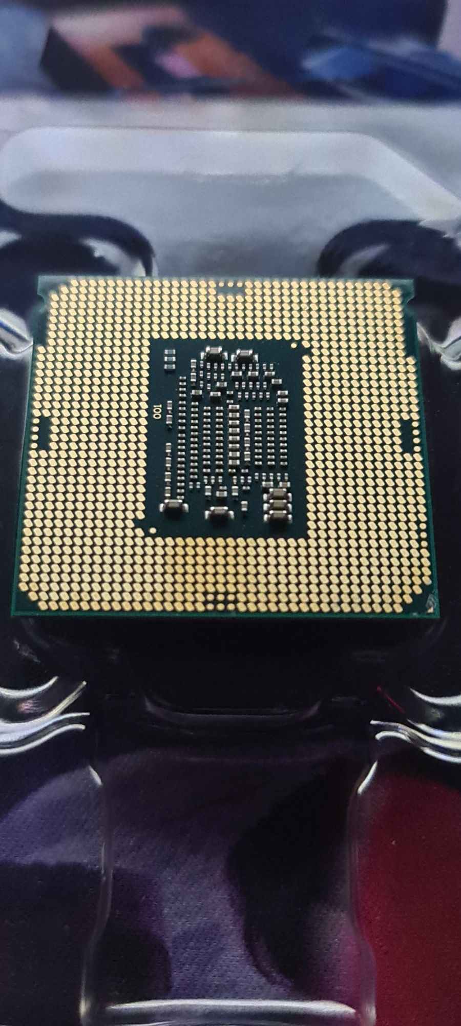 Intel Core i3-8100