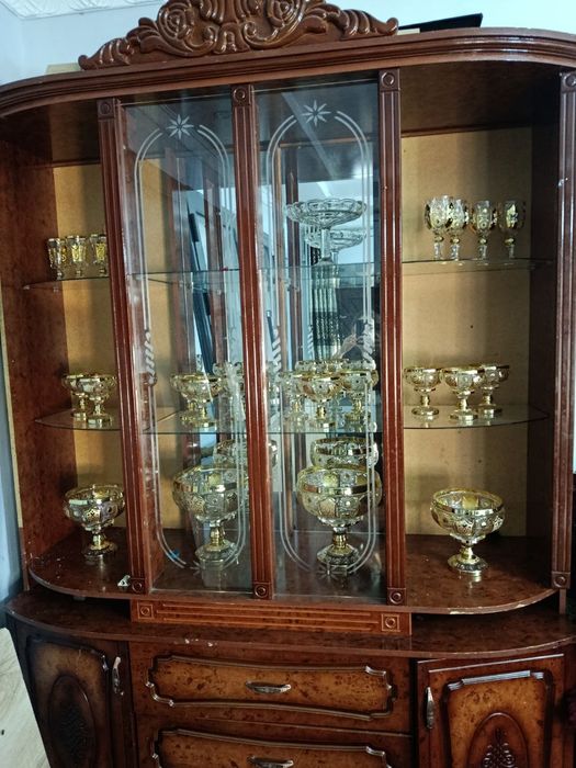 Mebel zal uchun stenka