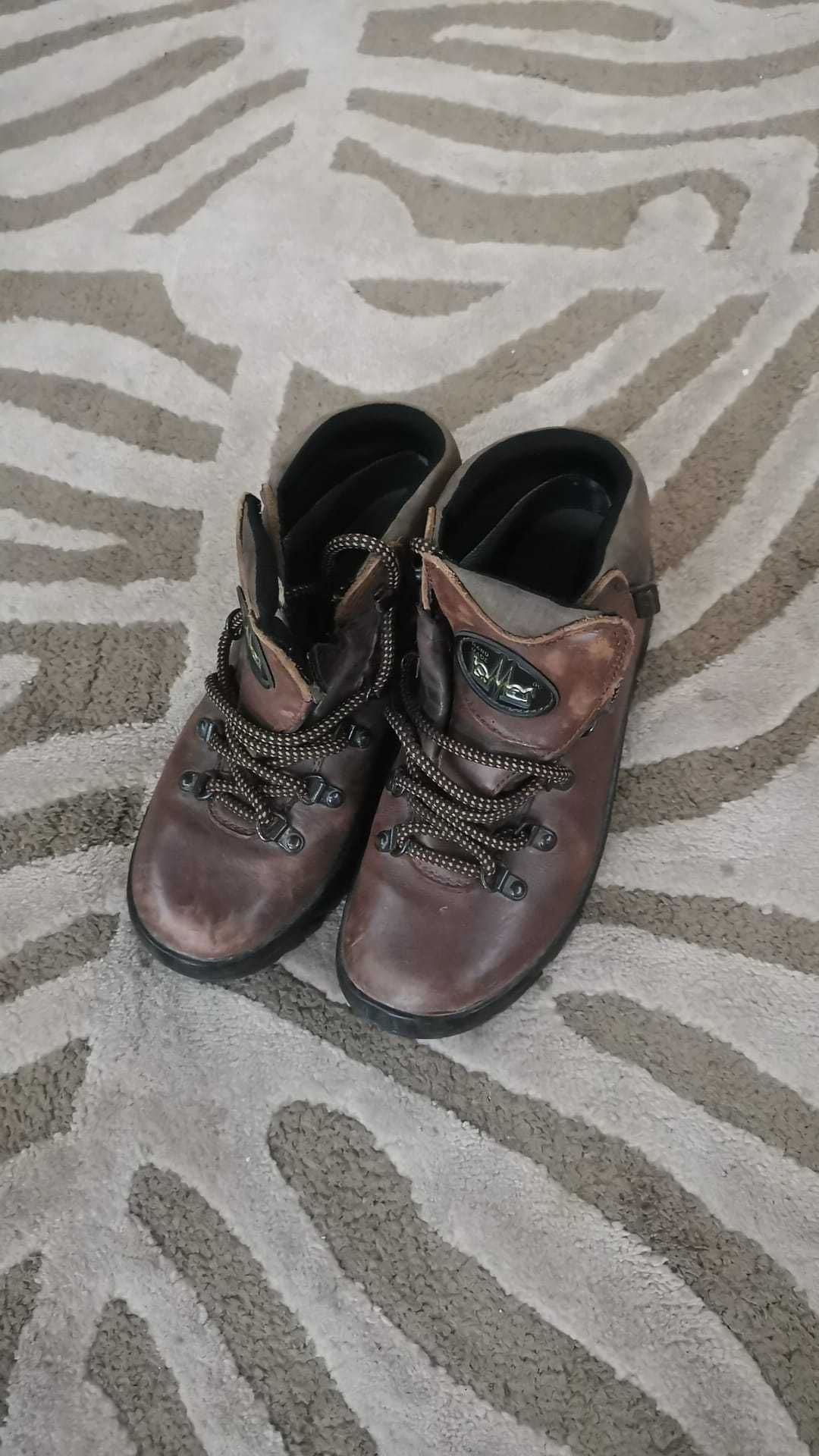 ghete bocanci Lomer / Haix  nr 37 / 38.5 vibram membrana impermeabila