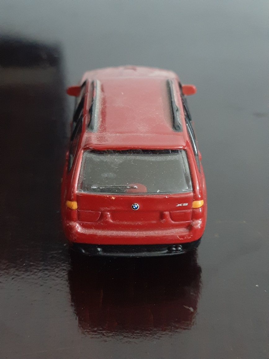 Maşinuță BMW X5, roşu