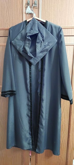 Продам мантию с шапкой