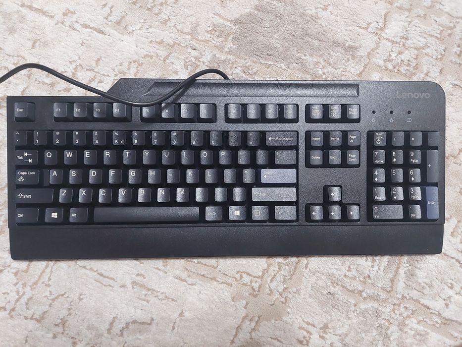 Tastatura Lenovo noua