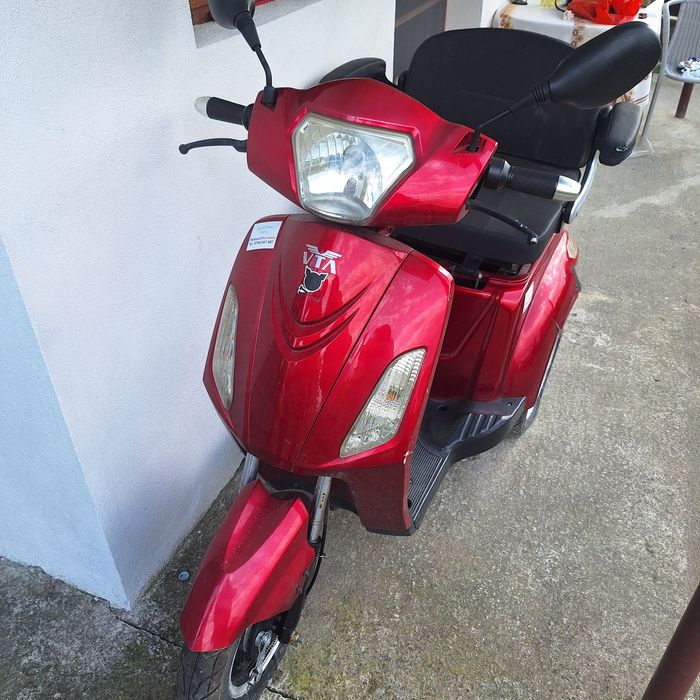 Vând Moped electric