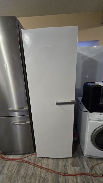 Фризер Miele 180см
