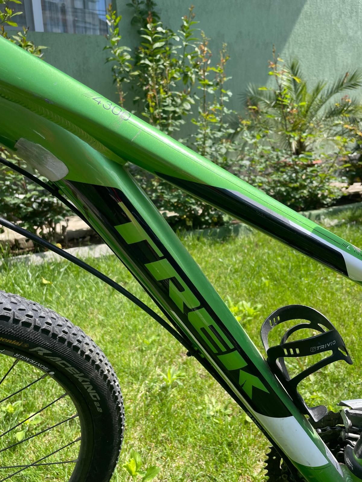 Vând bicicleta Trek roți 26