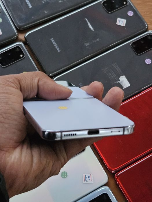 Samsung flip 4  5G  2sim o'tgan