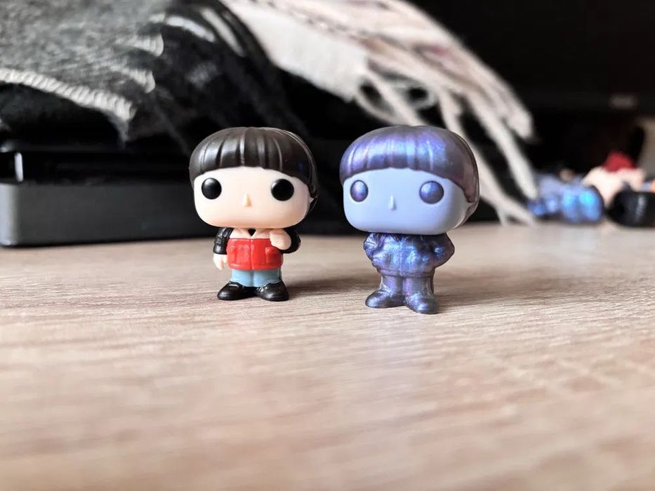 Kinder joy x stranger things фигурки