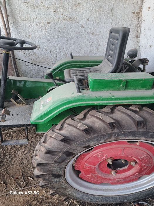 Traktor kamplek sotiladi 90mln kelishtirib beramiz