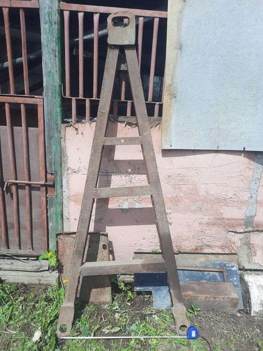 Продам жёсткую сцепку два вид с хорошего металла.