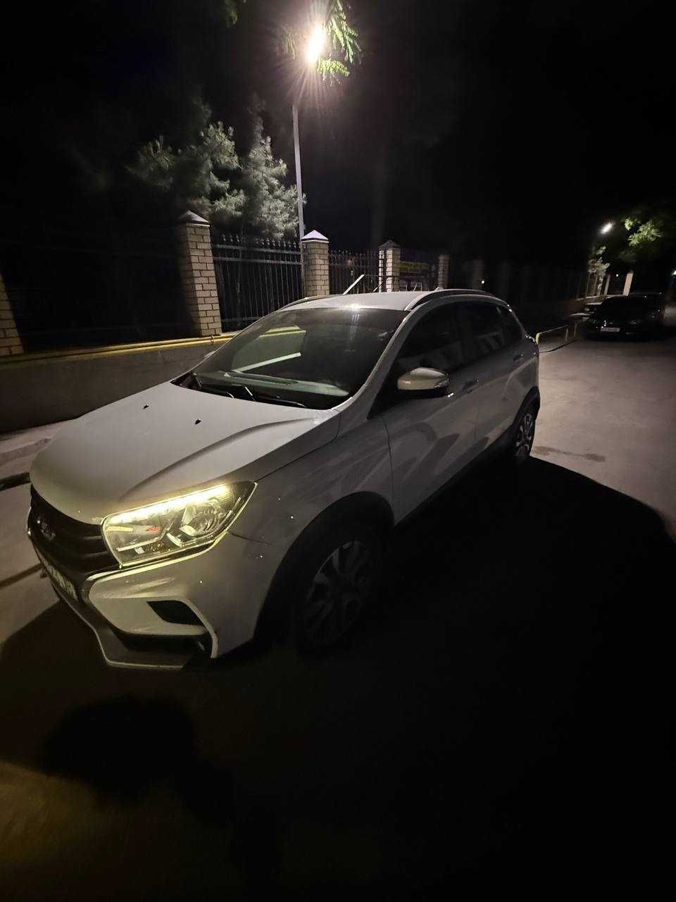 Lada X Ray Cross