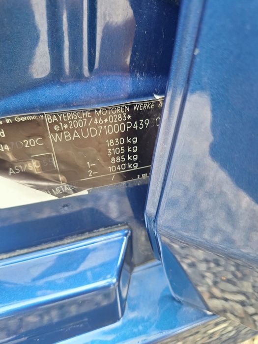 BMW seria 1 model 118d an 2010