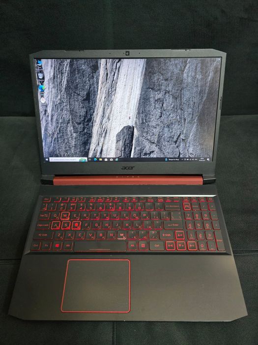 Продам Acer Nitro 5 в отличном состоянии