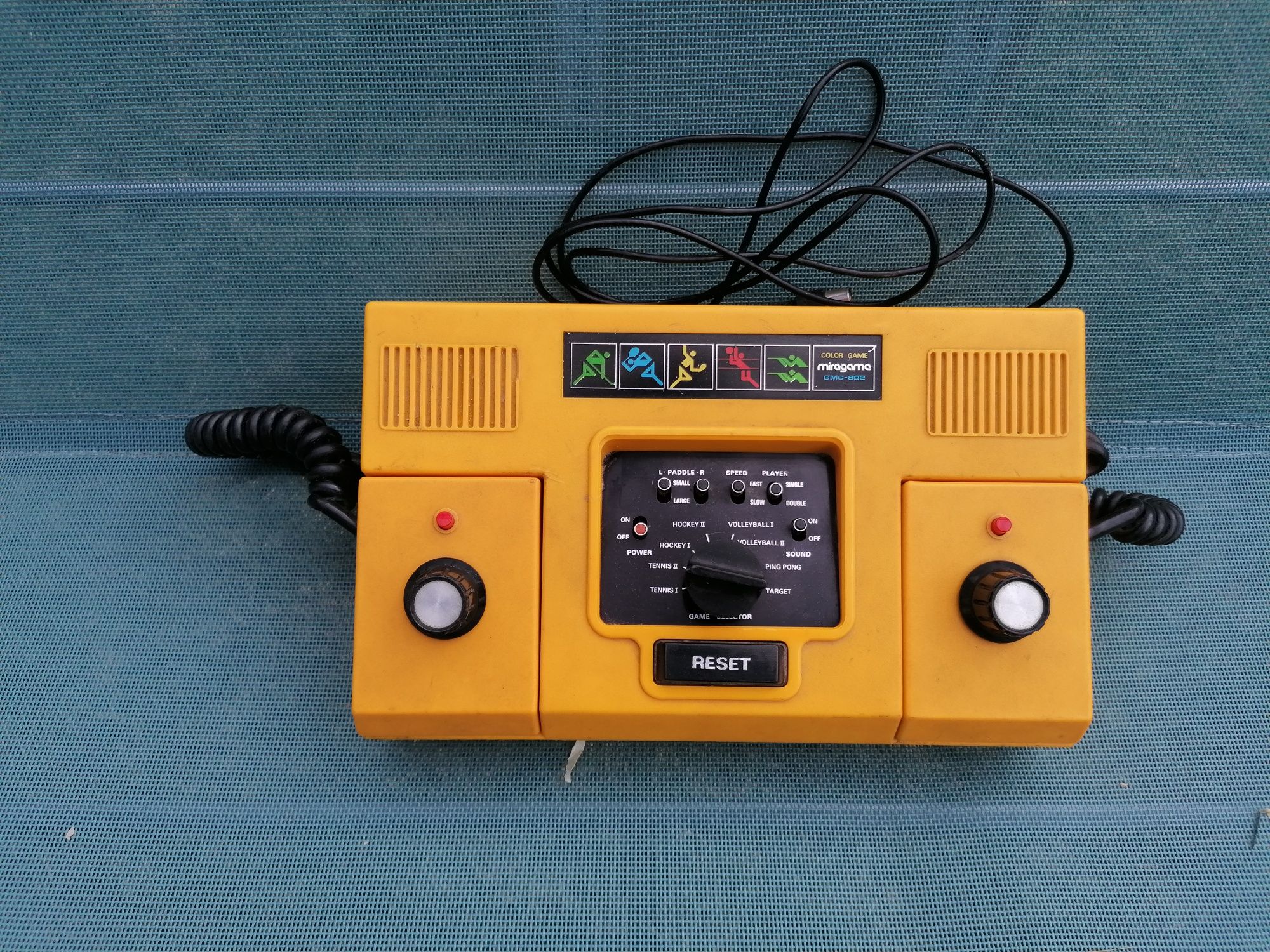 Consola vintage Pong Game Miragama Functionala model GMC-802