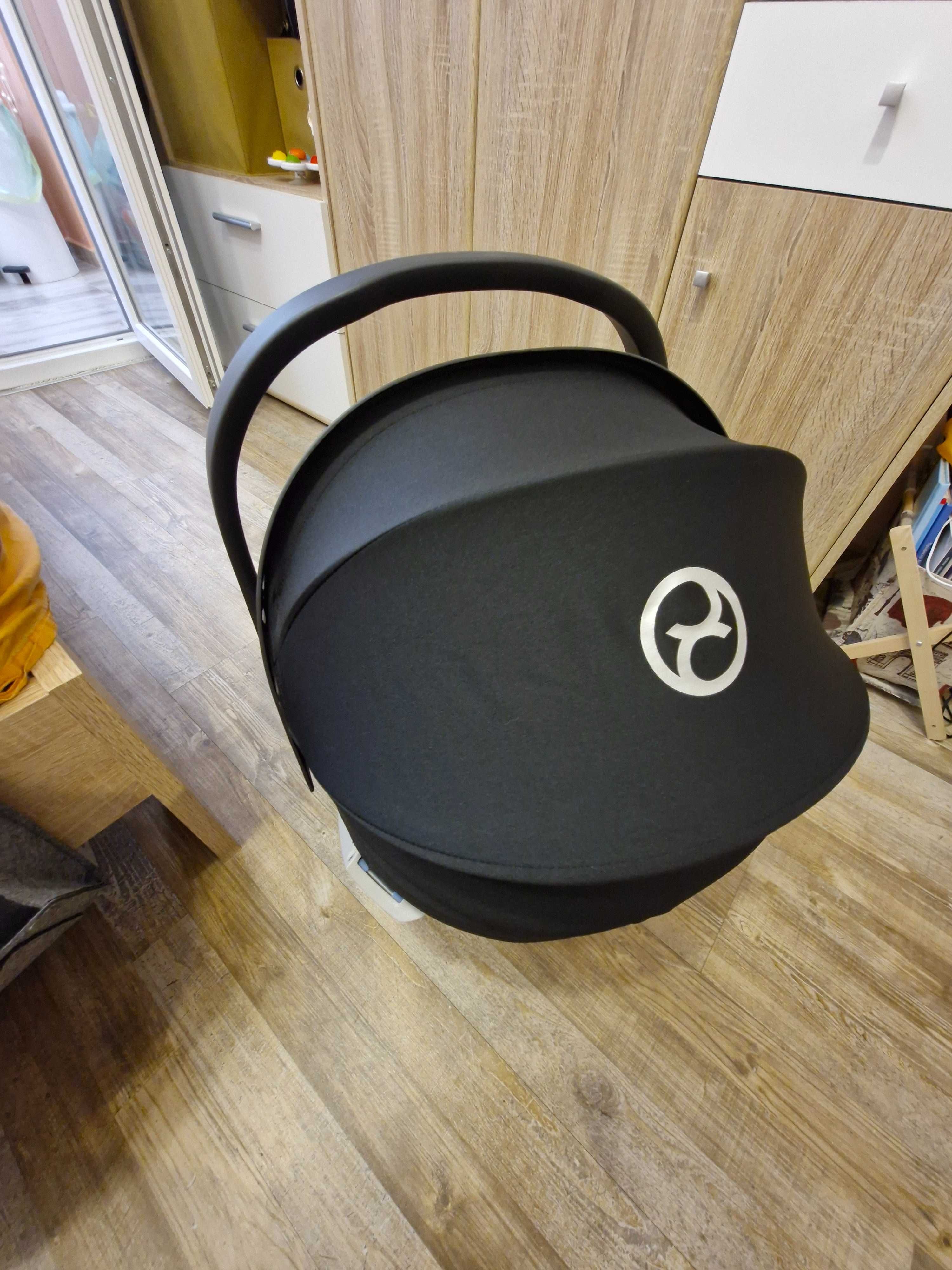 Кошница /столче за кола Cybex Aton 5 + адаптери за количка