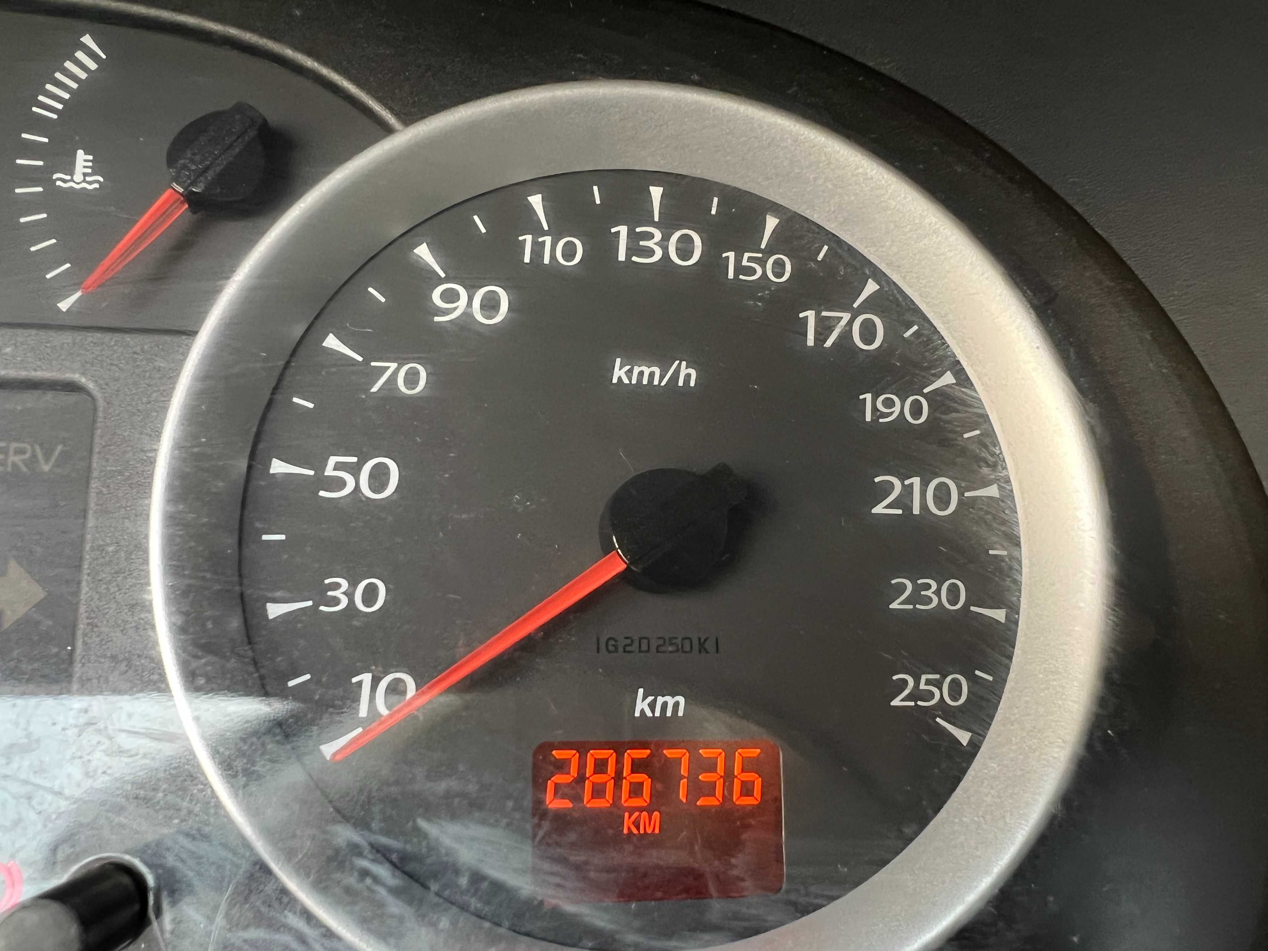 Vand Renaulr Clio Symbol