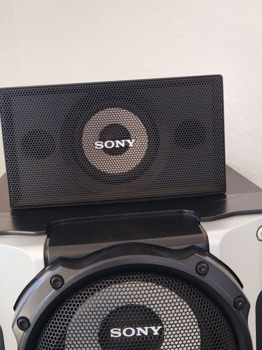 Музикалний центр . SONY.