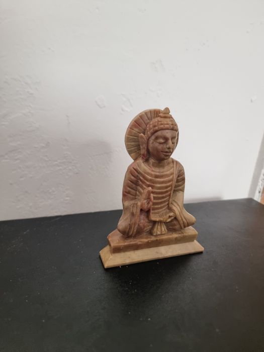 Statuie Buddha din steatit sculptata manual