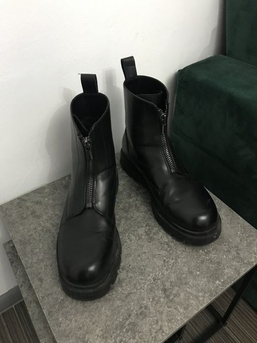 Ghete Zara cu fermoar