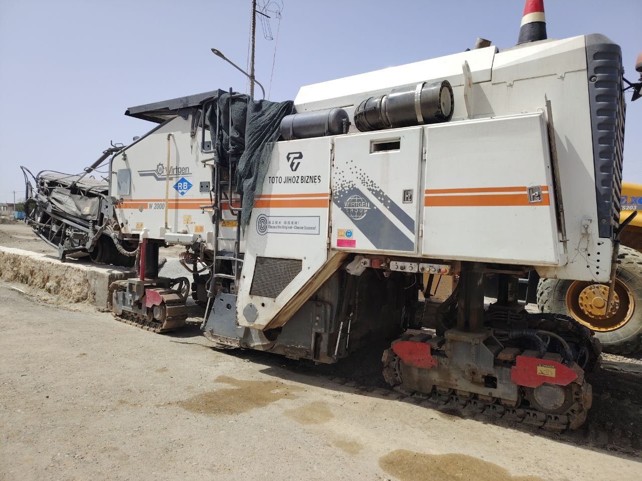 продается Дорожные фрезы Wirtgen W2000
