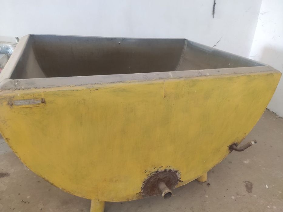 Казан( 1000л) дробилка