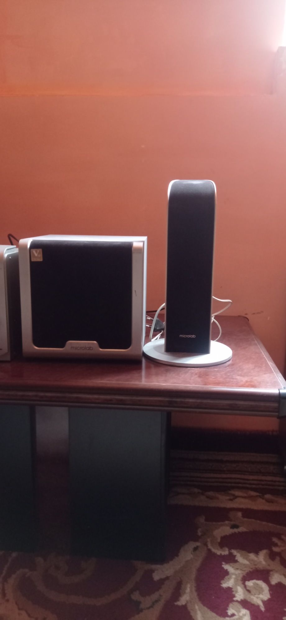 Microlab сотилади
