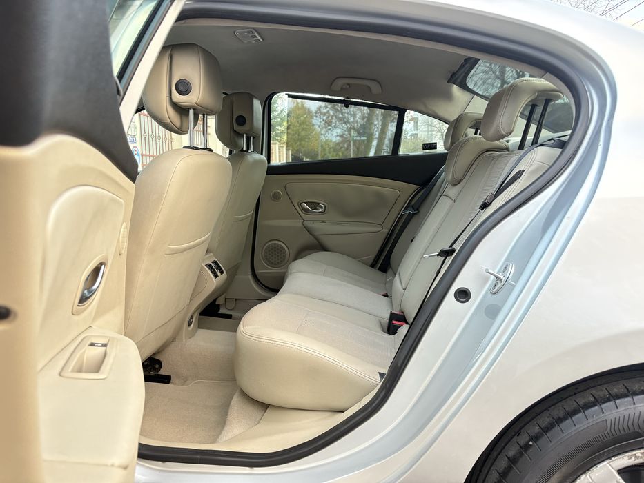 Renault Fluence Privilege 1.5 Diesel 110Cp 6 Trepte