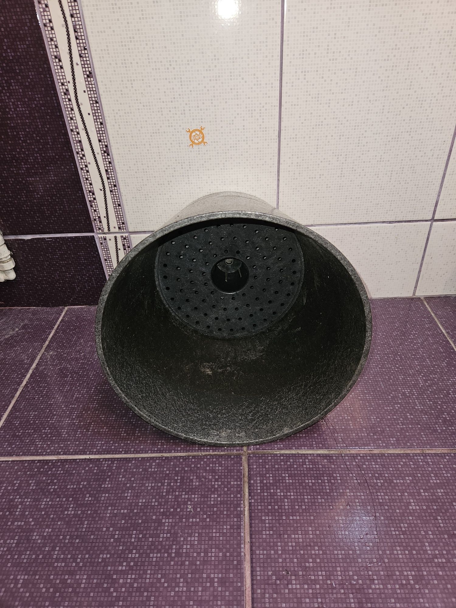 Ghiveci Octavia gri plumb