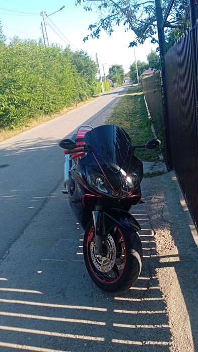 Honda cbr f4i injecție