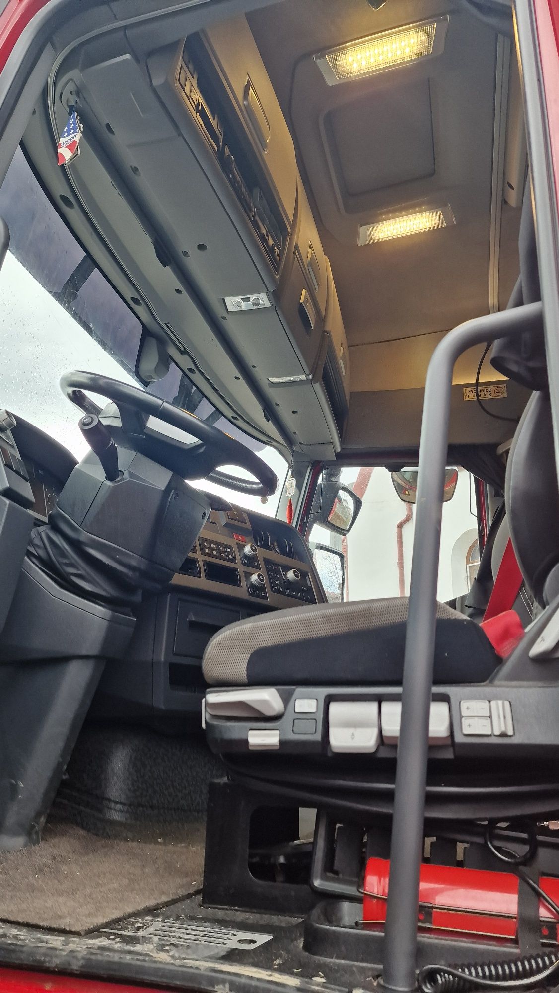 Vand/Predau Leasing Renault T480 HighCabin 2018_Xenon_Laneassist_Retar