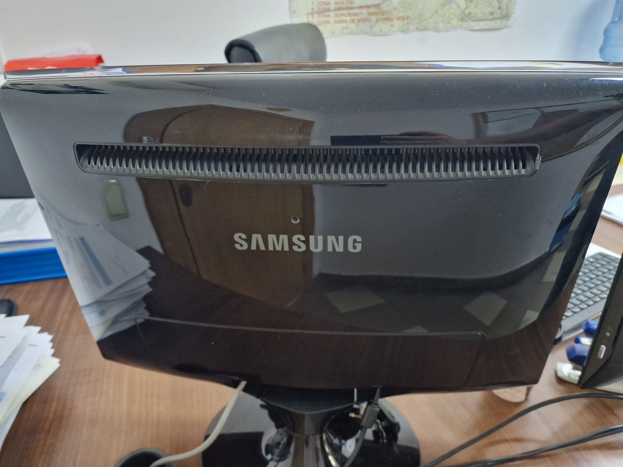 Monitor Samsung SyncMaster T220 - 22 inch
