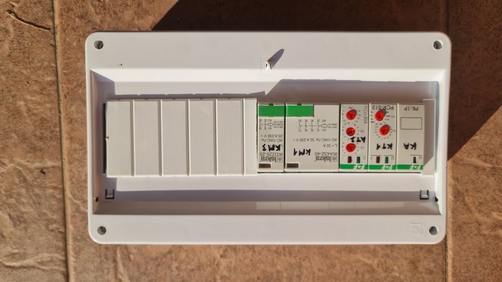 backupbox b1 pt. invertor huawei hybrid trifazat 380V