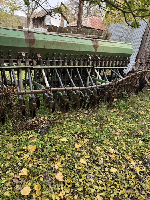 Vand semanatoare mat craiova